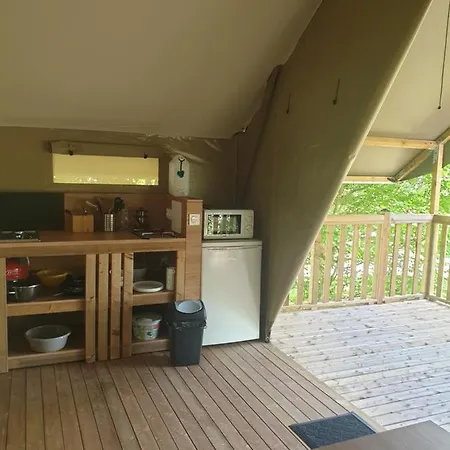 Du La Porte St Martin Luxury tent Saint-Martin-en-Vercors